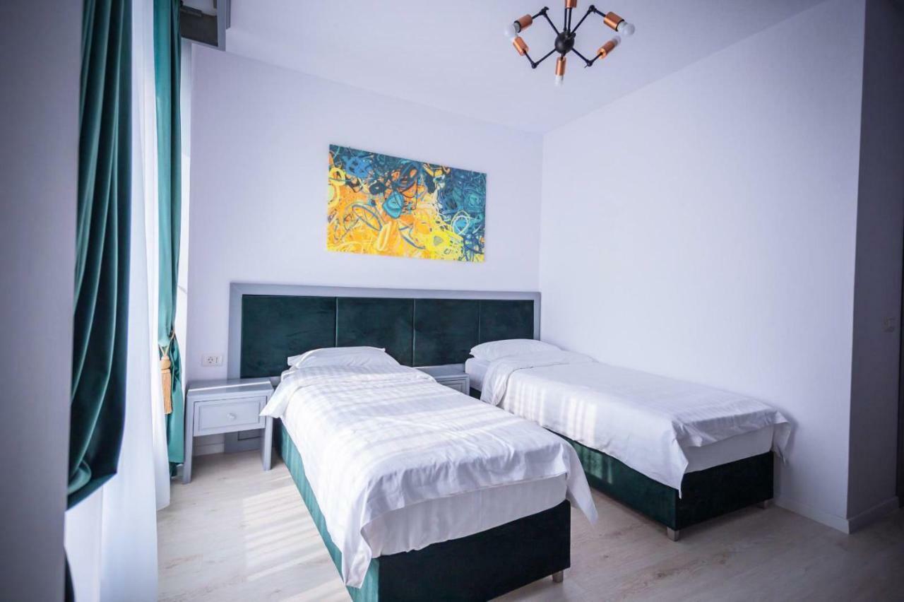 Hotel Glaris Tirgu Frumos المظهر الخارجي الصورة