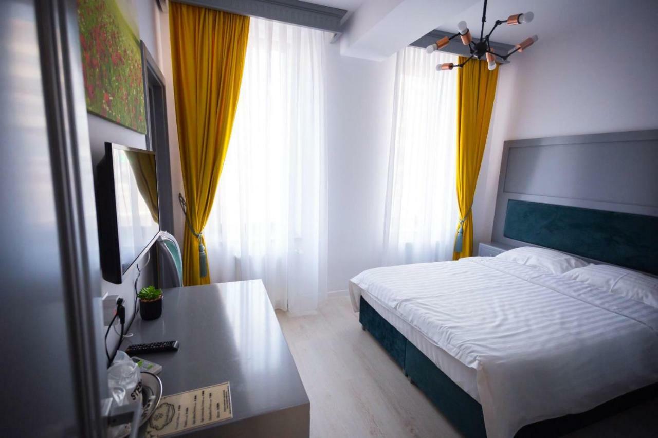Hotel Glaris Tirgu Frumos المظهر الخارجي الصورة