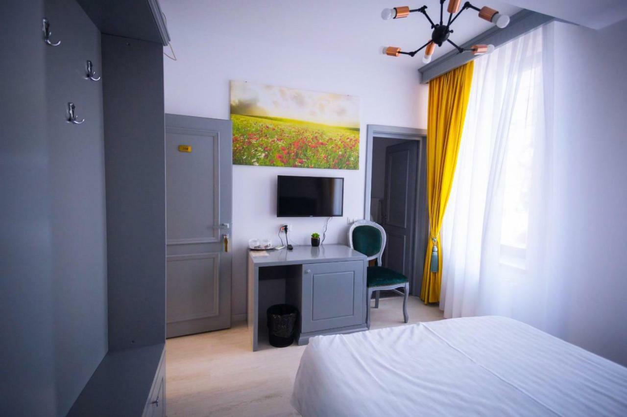 Hotel Glaris Tirgu Frumos المظهر الخارجي الصورة